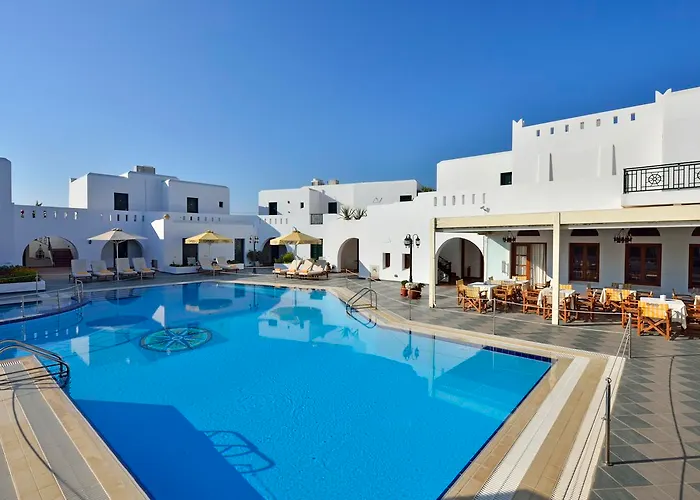 艾斯特纳克索斯酒店 4*