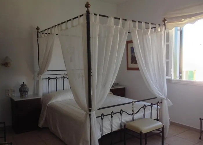 艾斯特纳克索斯酒店 酒店 Naxos City